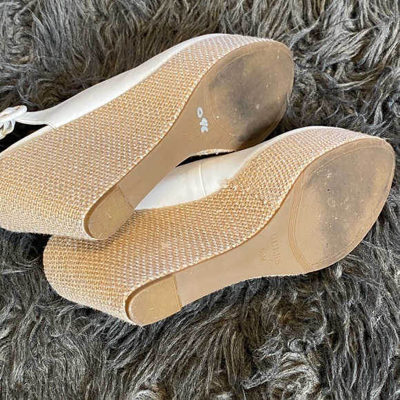 Guess? Wedge White & Gold Sandals 6.5, almost new - Picture 7 of 7